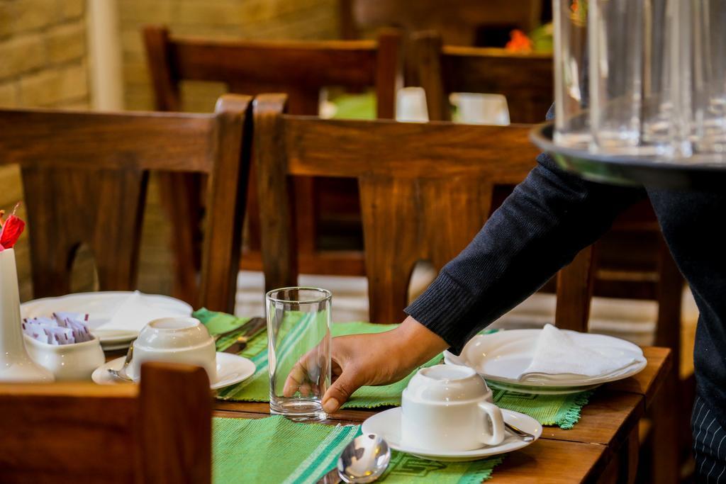 Da Yatra Courtyard Hotel Pokhara Luaran gambar
