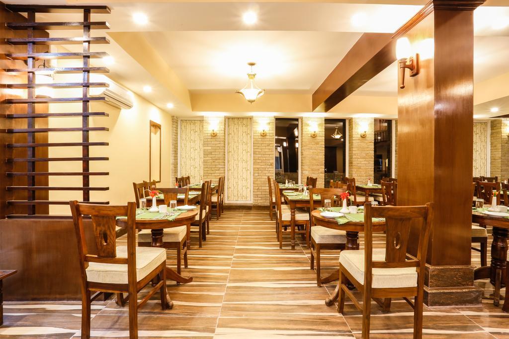 Da Yatra Courtyard Hotel Pokhara Luaran gambar