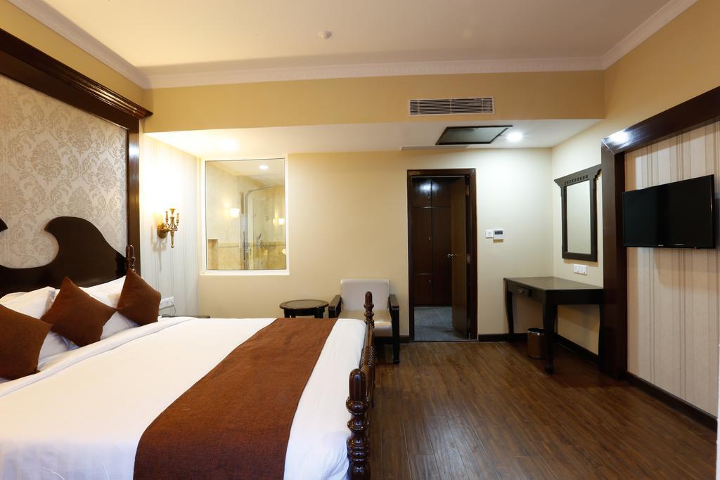Da Yatra Courtyard Hotel Pokhara Luaran gambar