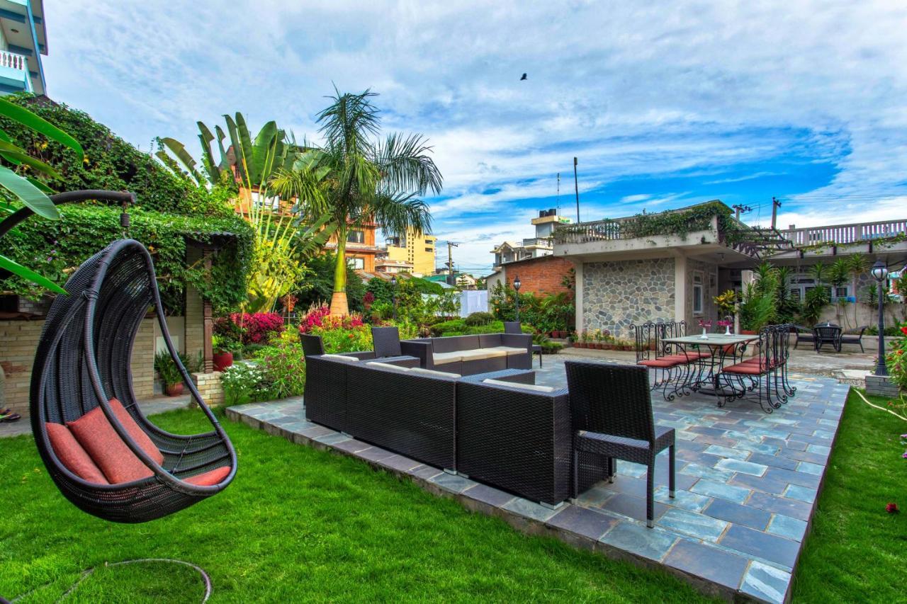Da Yatra Courtyard Hotel Pokhara Luaran gambar