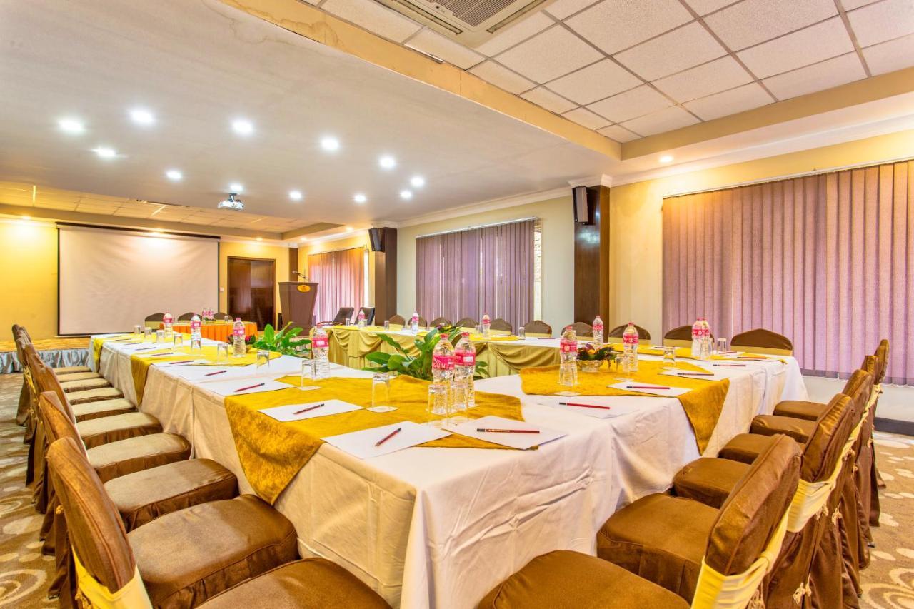 Da Yatra Courtyard Hotel Pokhara Luaran gambar