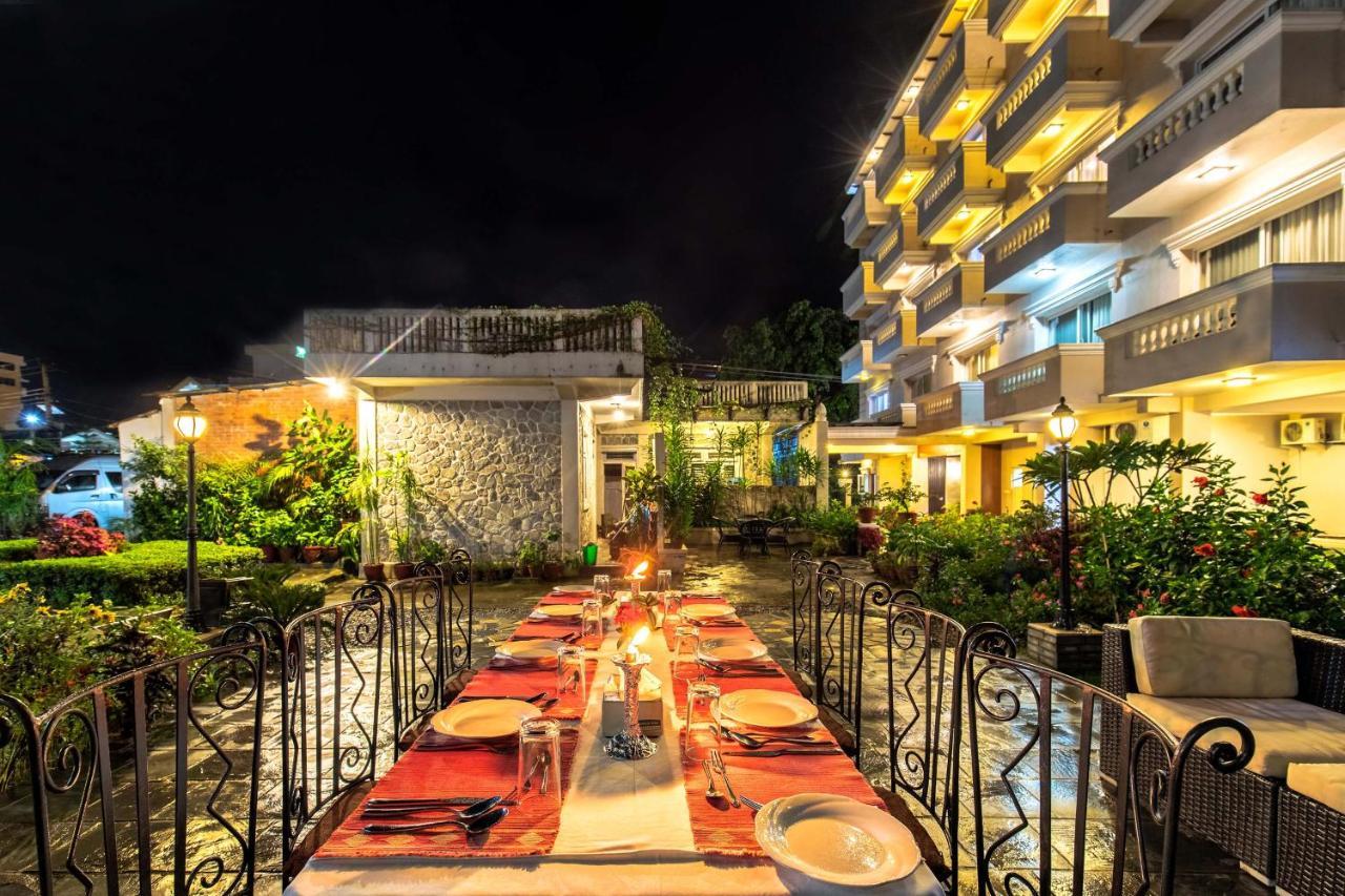 Da Yatra Courtyard Hotel Pokhara Luaran gambar