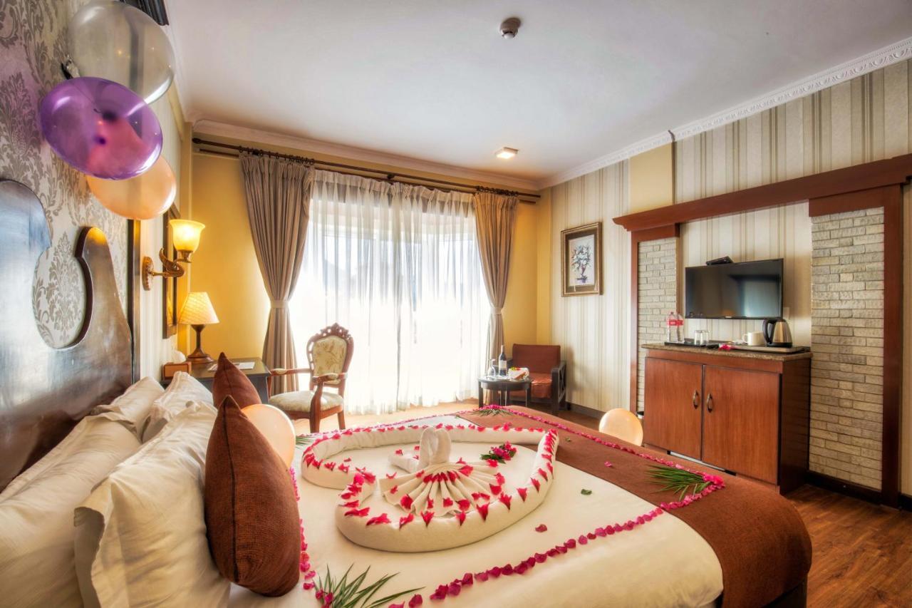 Da Yatra Courtyard Hotel Pokhara Luaran gambar
