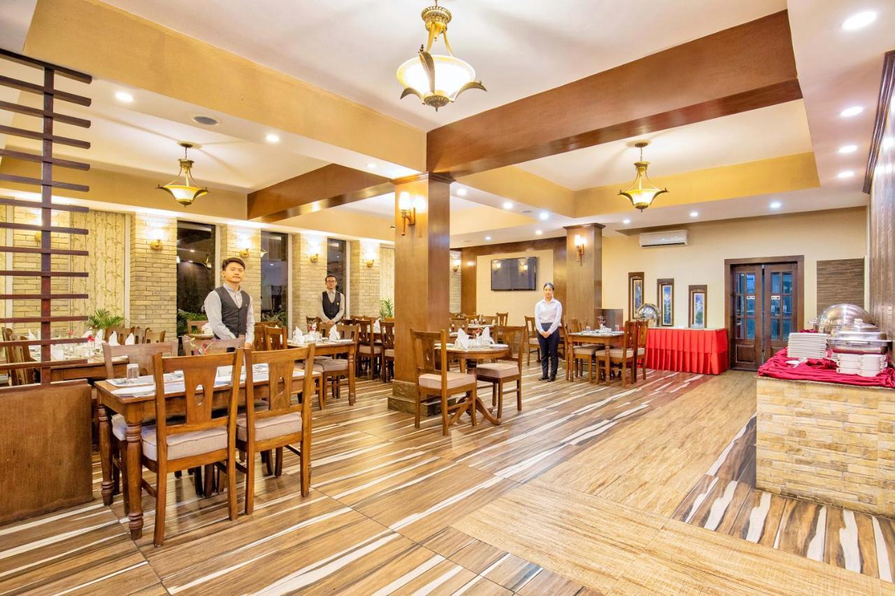 Da Yatra Courtyard Hotel Pokhara Luaran gambar