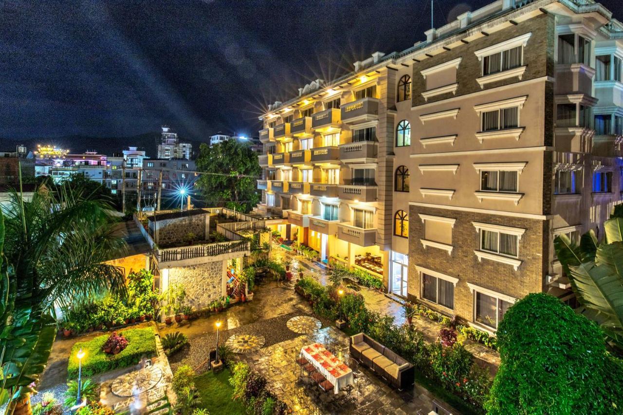 Da Yatra Courtyard Hotel Pokhara Luaran gambar