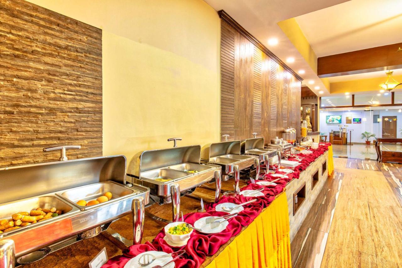Da Yatra Courtyard Hotel Pokhara Luaran gambar
