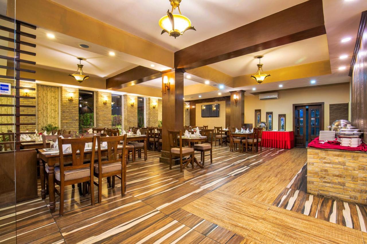 Da Yatra Courtyard Hotel Pokhara Luaran gambar