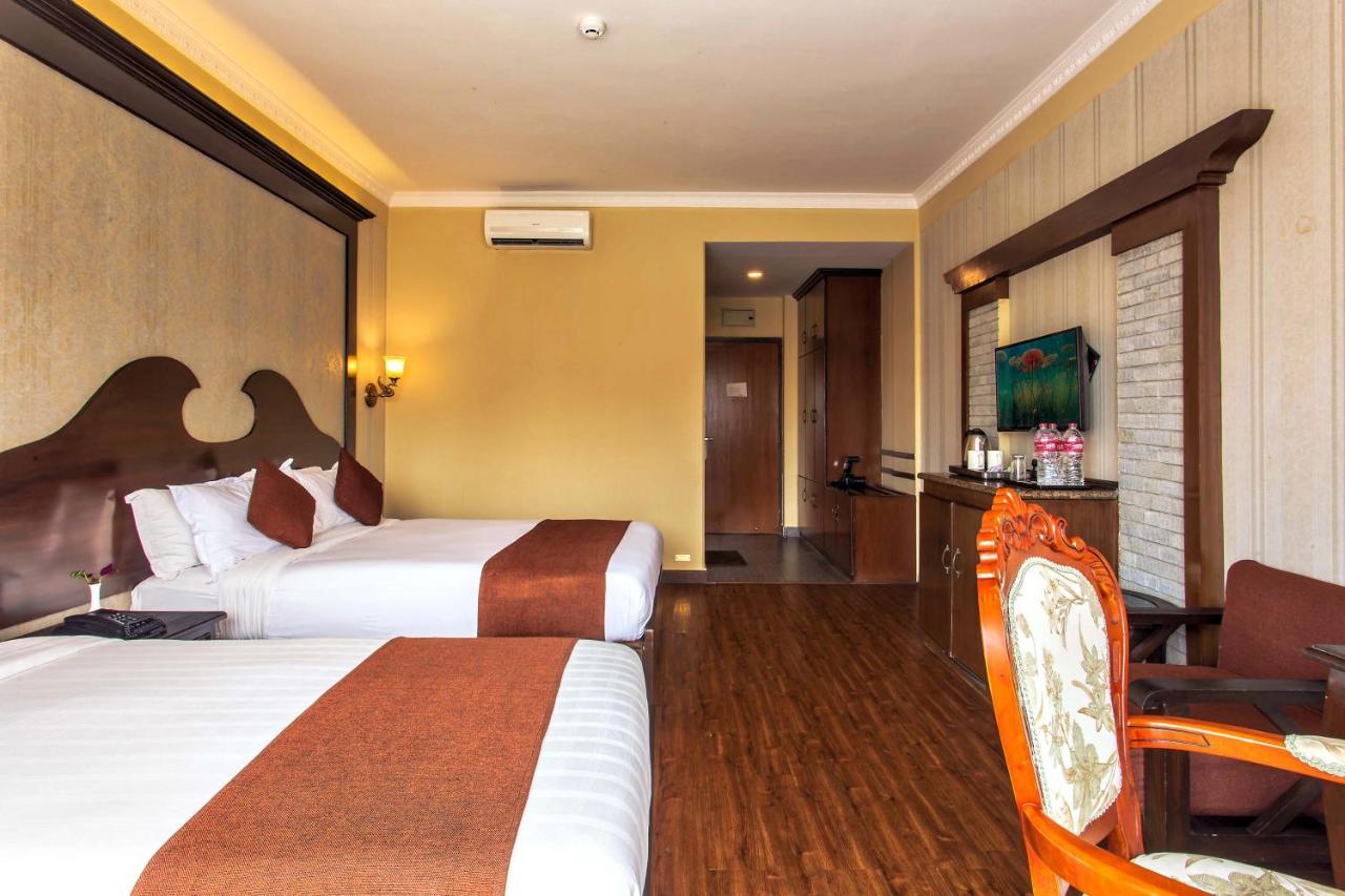 Da Yatra Courtyard Hotel Pokhara Luaran gambar